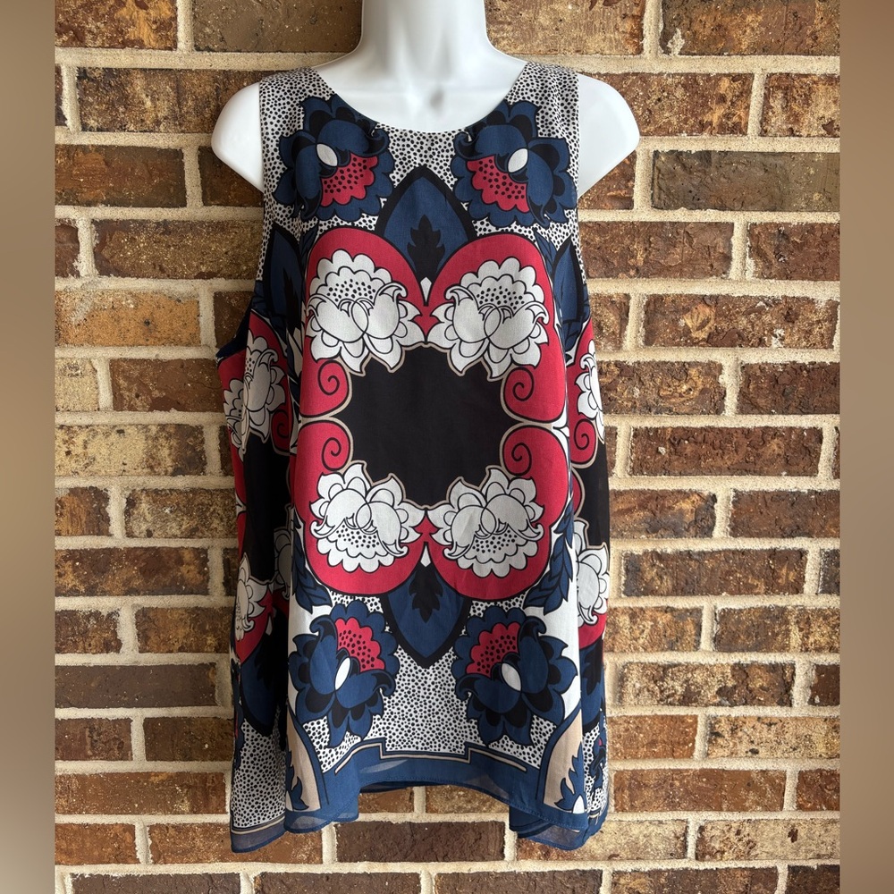 Max Studio Blue and Red Sleeveless Tank Top